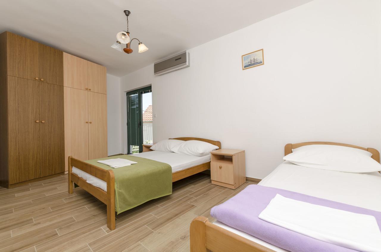 Apartments Mirko Primošten المظهر الخارجي الصورة