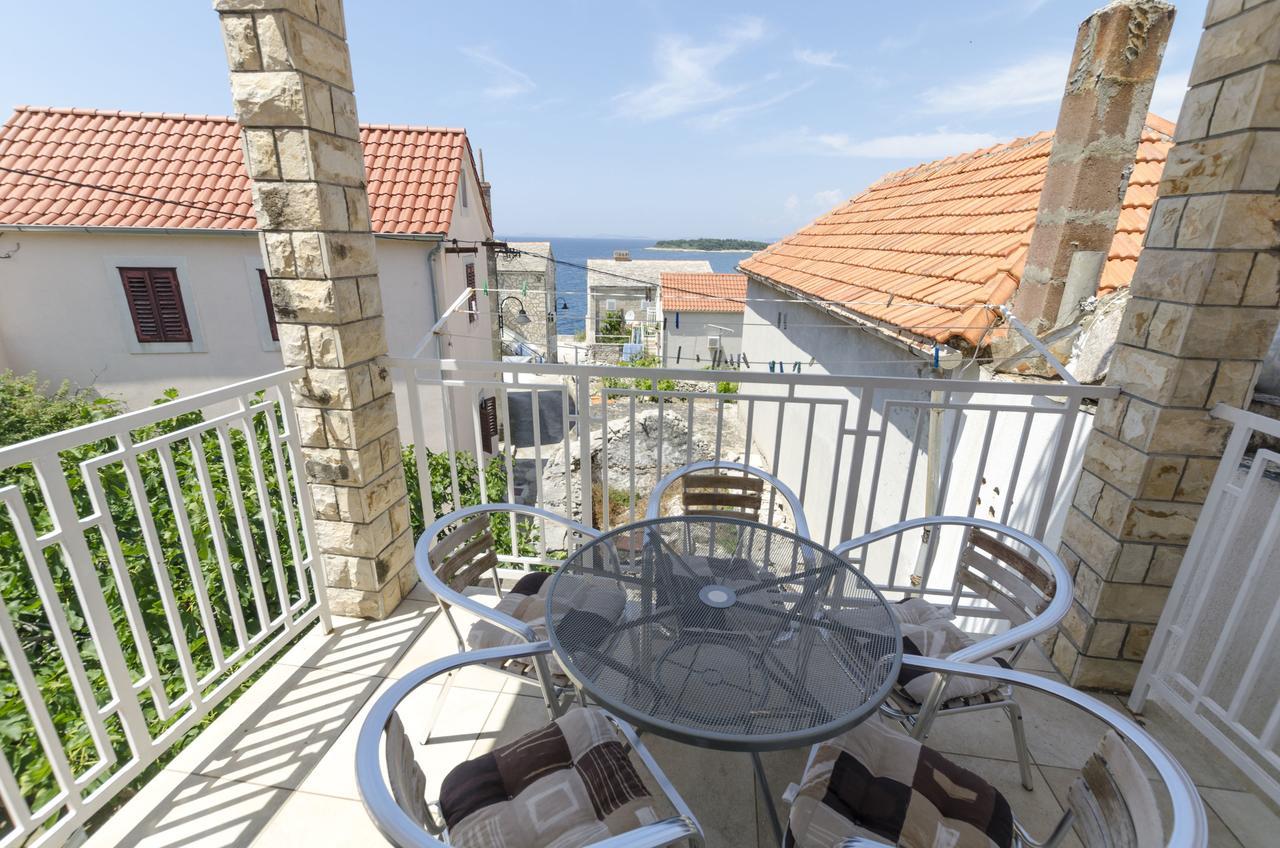 Apartments Mirko Primošten المظهر الخارجي الصورة