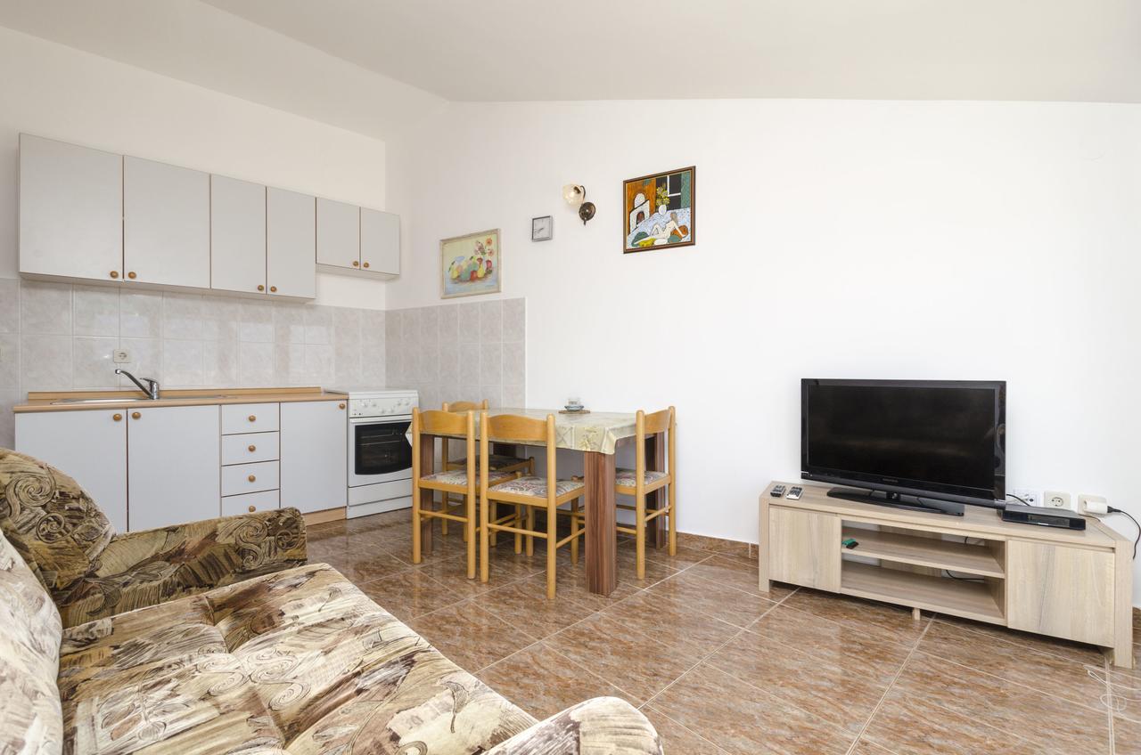 Apartments Mirko Primošten المظهر الخارجي الصورة