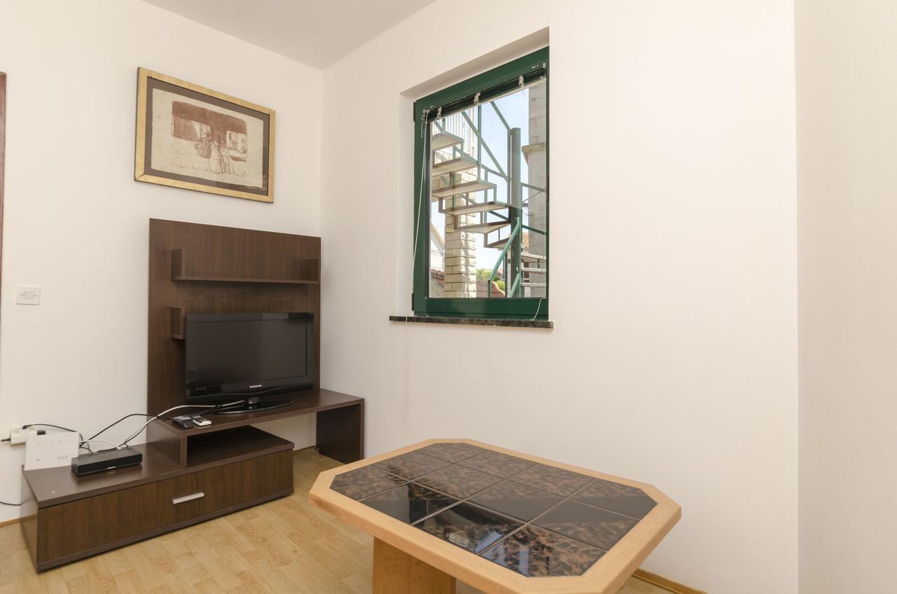 Apartments Mirko Primošten المظهر الخارجي الصورة